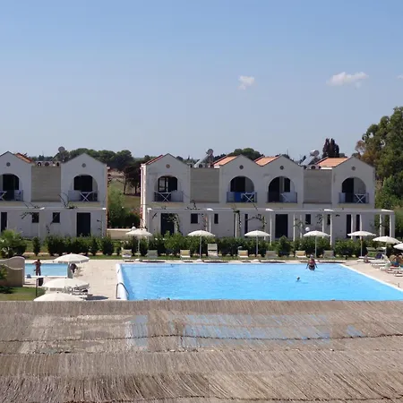 Lejlighed Alimini Con Piscina