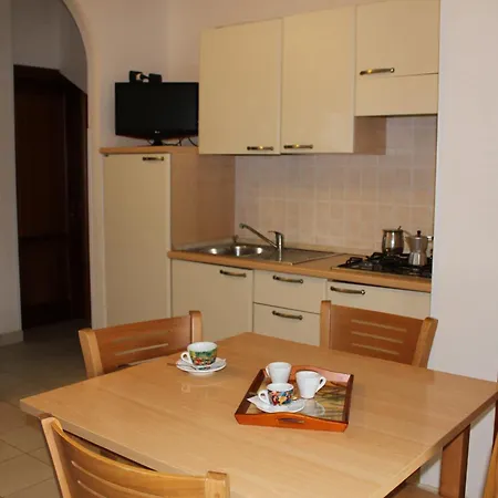 Alimini Con Piscina Apartment *